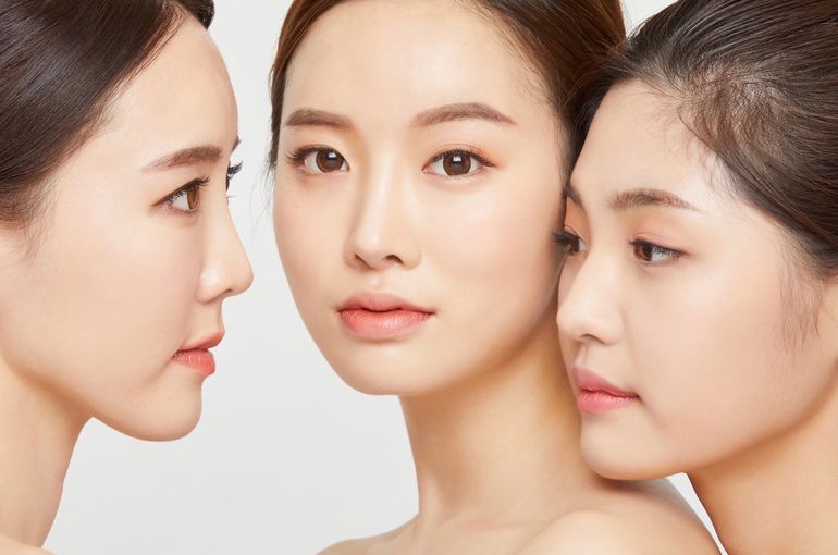 横顔美人 正面 横顔お顔のバランスを整えましょう